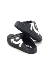 Load image into Gallery viewer, 2Step Slidez