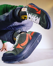 Load image into Gallery viewer, Numbawonz V2 Vegan Green LE (size 10.5)