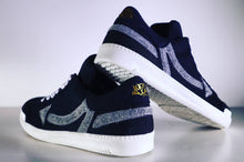 Load image into Gallery viewer, Numbawonz V2 Black w/ Grey Arrow LE