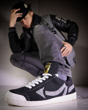 Load image into Gallery viewer, Numbawonz V2 Black w/ Grey Arrow LE