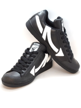 Load image into Gallery viewer, Black 2Step We'z