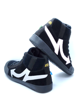 Load image into Gallery viewer, All-Black Air 2Stepz DL w/ Arrow patches