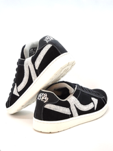 Load image into Gallery viewer, 2Step DL'z Street