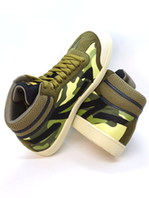 Load image into Gallery viewer, Camo Top Numbawonz V2