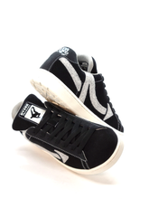 Load image into Gallery viewer, 2Step DL'z Street