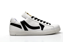 Load image into Gallery viewer, The 2Step WE'z (sizes 4)